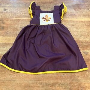 Smock Candy‎ toddler purple/Gold Fleur-de-lis dress size 18 months